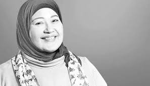 خيمت حالة من الحزن على الوطن العربي، بعد وفاة انتصار الشراح؛ إحدى علامات الكوميديا في الكويت؛ حيث جاء رحيلها مفاجيء مما دفع الكثير للتساؤل. 85ofihxw7vl8hm