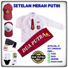 Suaminya sendiri bekerja di sebuah perusahaan besi baja di luar kota. Jual Seragam Sekolah Merek Seragam Terbaru Lazada Co Id