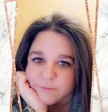 Does The Thursday Murder Club book get better after the initial confusing  chapters?