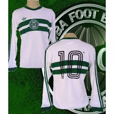 O primeiro passo da campanha foi direcionada apenas para associados do clube e mostrando pequenos detalhes. Camisa Retro Coritiba Logo Ml