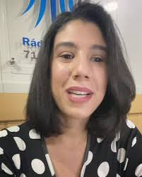 📻 De segunda a sexta, das 14h às 17h30, a Priscila Roque te faz companhia  no programa Mais Que Amigos! ❤️ Hoje, tem participação da nutri...