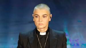 She made news in 1990 when she announced she would refuse to go onstage at the garden state arts center in new jersey if the star spangled ba. Sinead O Connor Kryptischer Post Fur Sohn Shane Sorgt Fur Aufruhe Im Netz