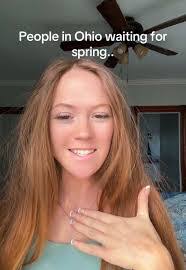 Kara Lee's Instagram, Twitter & Facebook