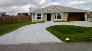 Small Circular Driveway Circle Driveway For The Home Pinterest Circle Driveway Circular Driveway Driveway Design