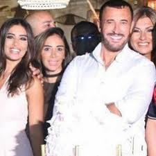 جيسيكا عازار الإعلامية اللبنانية احتفلت بعيد ميلادها الـ34 الذي يوافق 20 سبتمبر، وذلك بحضور عدد من زملائها وأصدقائها بالوسط الفني الذين عبروا عن مدى سعادتهم بها. Ø§Ù„Ù‚ÙŠØµØ± ÙˆØ§Ù„Ø¥Ø¹Ù„Ø§Ù…ÙŠØ© Ø¬ÙŠØ³ÙŠÙƒØ§ Ø¹Ø§Ø²Ø§Ø± Ù„Ø¨Ù†Ø§Ù† Fashion Chef Jackets Jackets