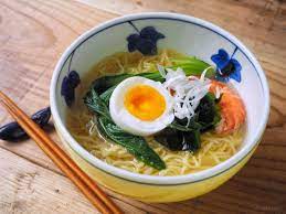 あなたはどう食べる カルディ 北海道で作ったラーメン で究極の選択 macaroni カルディ ラーメン 冷やしラーメン