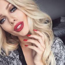 Modelka Donatana i Cleo w gorącej rozbieranej sesji! Poznajcie Sandrę  Traczyk!