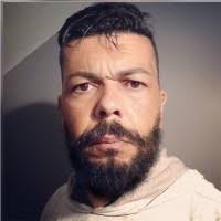 30+ perfis com “Edward Teixeira”