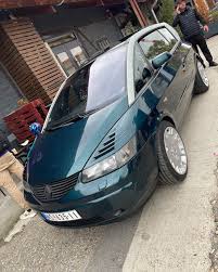 Image result for Vert Ottoman 1995 Renault