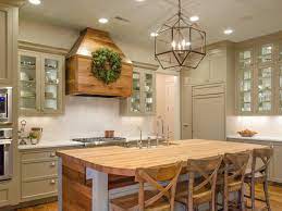 A modern country kitchen exudes warmth and homeliness. Country Kitchen Design Ideas Diy