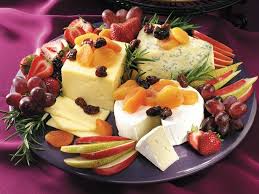 Elegant Cheese And Fruit Platter Rezept Rezepte Fingerfood Herzhaft Fingerfood Essen Und Trinken
