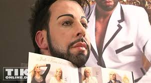 See more of harald glööckler pompöös on facebook. Harald Gloockler Erobert Titelseite In Den Usa Tikonline De