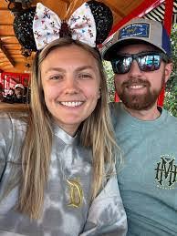 Ashley Ripka's Instagram, Twitter & Facebook