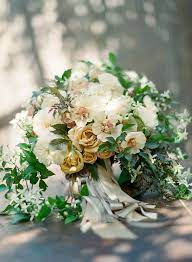 What goes into a wild and loose september wedding bouquet? Snippets Whispers Ribbons 38 Chic Vintage Brides September Bridal Bouquets September Wedding Flowers Wedding Bouquets
