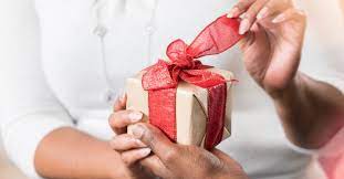 Browse holiday gift guides for mom, the guys, kids, pets, and more. The Best Gifts For Your Wife In 2021 65 Romantic Ideas