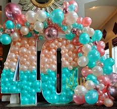 40th Birthday Flowers And Balloons 40th Balloon Mosaic And Garland 40th Birthday Balloons Birthday Balloon Decorations Balloon Decorations Party