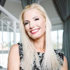 Lisa Koppel's Instagram, Twitter & Facebook