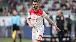 Şu anda besart berisha, western united oyuncu profili sayfasındasınız. Valon Berisha Spielerprofil 20 21 Transfermarkt