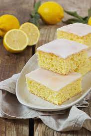 Kuchen im vorgeheizten ofen circa. Saftiger Zitronenkuchen Vom Blech Rezept Sweets Lifestyle