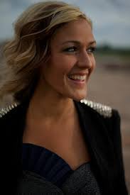 Kelly Chadwick's Instagram, Twitter & Facebook