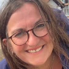 Sharon Mowatt's Instagram, Twitter & Facebook