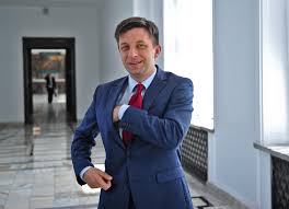 Michał dworczyk ogłasza nowy lockdown. Michal Dworczyk Mial W Domu Arsenal