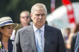 Prince andrew, duke of york, kg, gcvo, cd, adc (andrew albert christian edward; Britse Prins Andrew Betastte Vrouw In Huis Van Miljardair J De Standaard Mobile