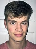 Lola Metz's Instagram, Twitter & Facebook