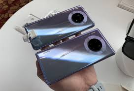 Launched in october 2018, huawei mate 20 series comprises huawei mate 20, mate 20 pro, mate 20 rs porsche design, mate 20 x 4g, mate 20 x 5g smartphones. Maxis Offers Two Huawei Mate 30 From Rm89 Month Soyacincau Com