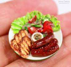 Plat Miniature Fimo Viande Salade Sauce Tomate Vernis Pastel Sec Vaisselle Miniature Miniature Food Miniature Dollhouse Food Tiny Food