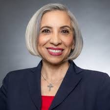 Ginger Herring's Instagram, Twitter & Facebook