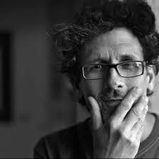 Signo espiral desde el barro