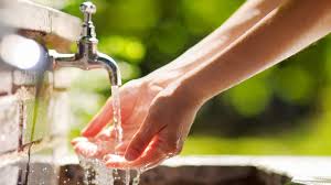 Une température élevée peut favoriser le transfert dans l'eau des métaux qui constituent les canalisations et la dégradation de la qualité bactériologique ; D Ou Vient L Eau Du Robinet Programme Malin