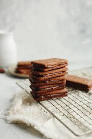 These Bourbon Biscuit Sandwich Cookies Are The Treat I M Constantly Craving This Season Recipe Sandwich Cookies Bourbon Biscuits Biscuit Sandwich
