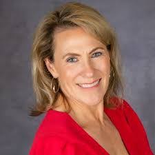 Natalie Townsend's Instagram, Twitter & Facebook