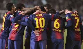 C il a dit lui bien, la coupe aux grandes oreilles orne la vitrine du club. Iffhs Le Barca Sacre Meilleur Club De L Annee 2012 L Ol Dans Le Top 10