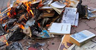 Russians seize and burn Ukrainian books ...