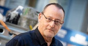 Bernard Godin's Instagram, Twitter & Facebook