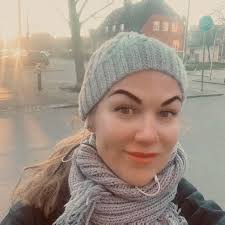 Greetings to you all from a cold and sunny Malmoe in Sweden. -4 Celcius  degrees and I wanted to see if I had the stamina to run in the cold. And so