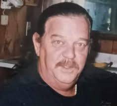 Linda Maloof's Instagram, Twitter & Facebook