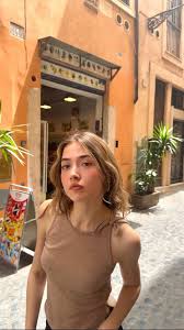 Emine Zeliha Akpınar (@emz_akpinar)