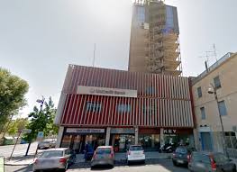 Banca, bancomat, unicredit, mutui, assicurazione per la casa, assicurazione per la persona, carta prepagata, conto, creditexpress dynamic, finanziamenti, genius first, genius smart, investimenti, prestiti personali. Rapina All Unicredit Di Latina Con 28 Ostaggi Sentenza 12 Anni Dopo Il Caffe Tv Mobile