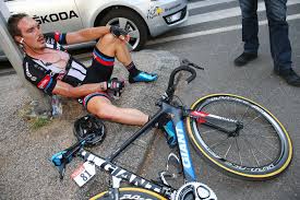 Huzarski and his legs stood in 68th place before sunday's 21st and final stage. Tour De France Riders Put Their Bodies Through Hell An Expert Explains Sbnation Com