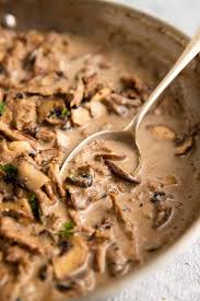 this easy beef stroganoff recipe is quick to make and tastes amazing serve with egg noodles or over mas beef stroganoff easy stroganoff recipe beef stroganoff