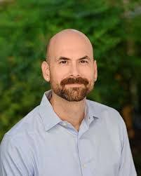 Rachelle Doyle's Instagram, Twitter & Facebook