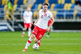 — wojciech kowalczyk (@w_kowal) june 14, 2021. Polak Mial Wilczy Apetyt Na Gola Tak Chcial Pokonac Bramkarza Mistrza Niemiec Wideo Super Express