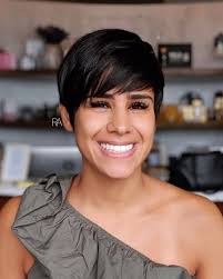 Another celeb who knows how to rock a short haircut with bangs. 16 Short Hair With Long Bangs Trending In 2021