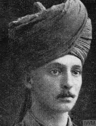 4/6/1915 W A H Lowry was the eldest son of William and Annie Lowry, He was  born in 1890 in Calcutta India. The family lived at The Grange, Manor way,  Lee-on-the-Solent. Before