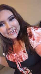 I will be posting more pics of my costume! I'm my Tav the Halloween, I'm  Astarions lover lmfao and we just finished the fight with the netherbrain  (my costume is based off