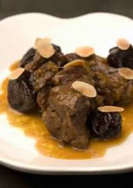 Tajine De Boeuf Aux Pruneaux Et Aux Amandes